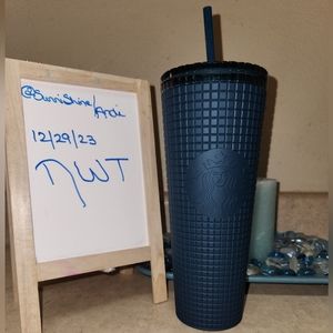 Starbucks Winter 2023 - Navy/Teal Blue Soft Touch Grid Tumbler Venti, NWT